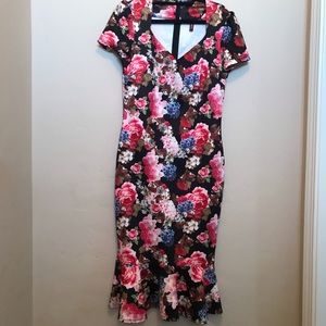 Mermaid wiggle dress.